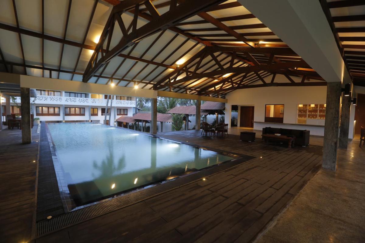 The Beach Boutique - Housity
