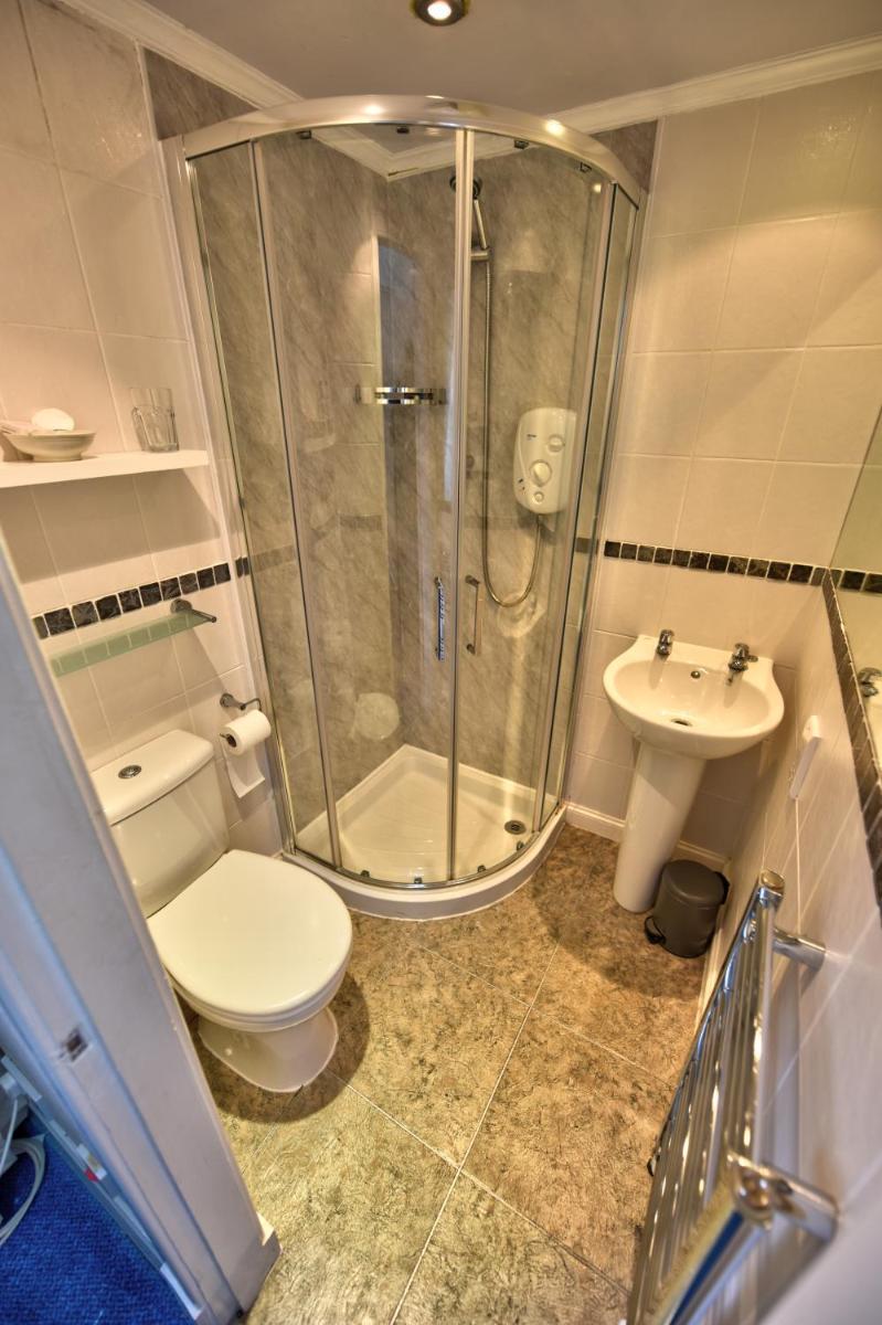 Burnside Guest House - Housity