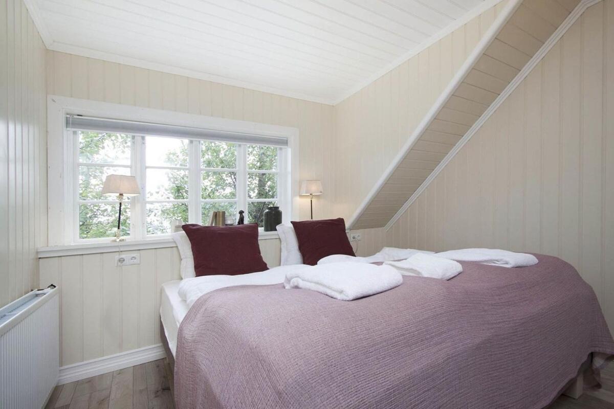 SKYR Guest House - Housity