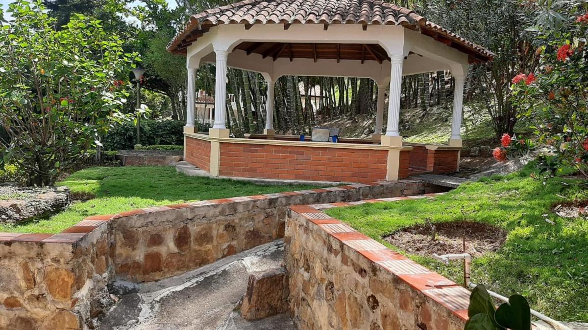 Finca Los Caneyes - Housity