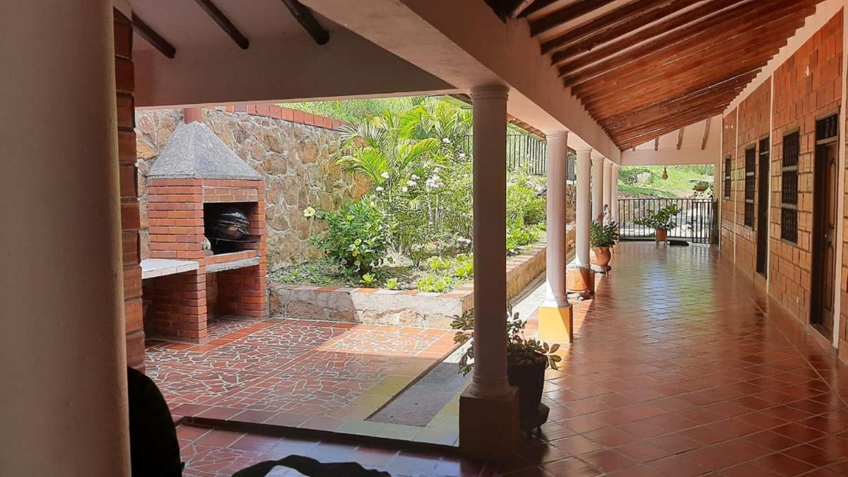 Finca Los Caneyes - Housity