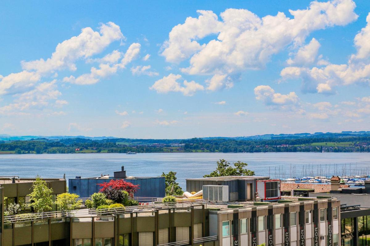 ARISER - Zug Lake View Business Apartment - Housity