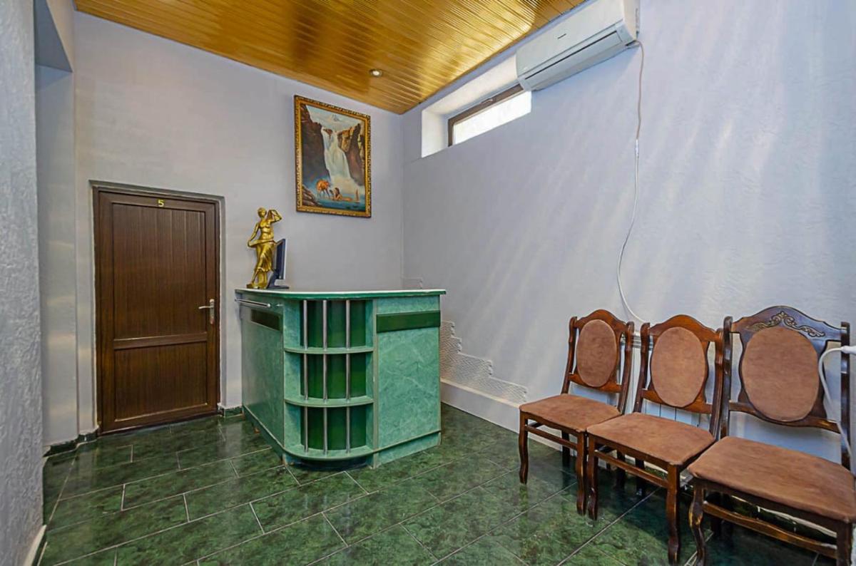 Hotel AVE - Housity