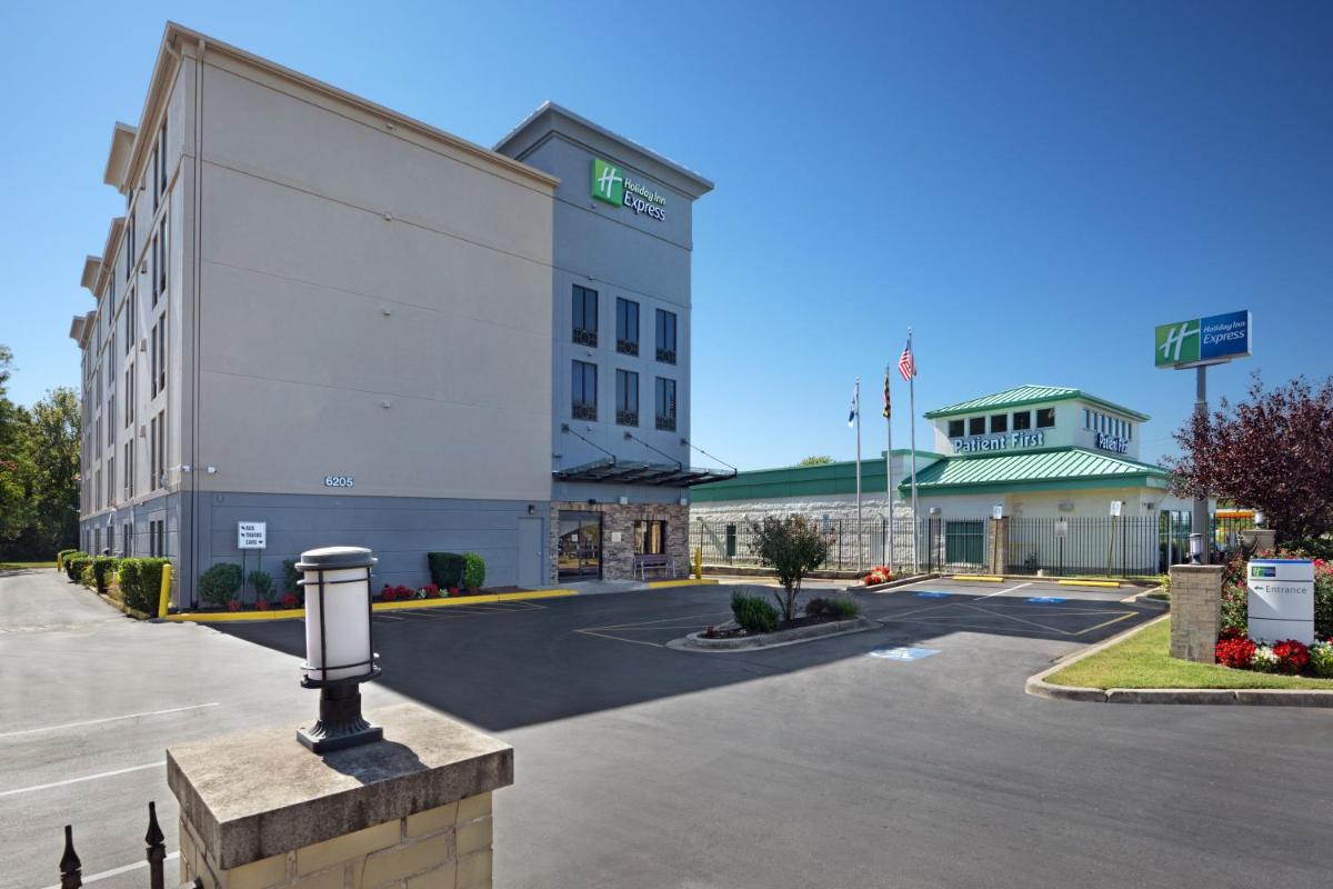 Holiday Inn Express Washington DC-BW Parkway, an IHG Hotel - Housity