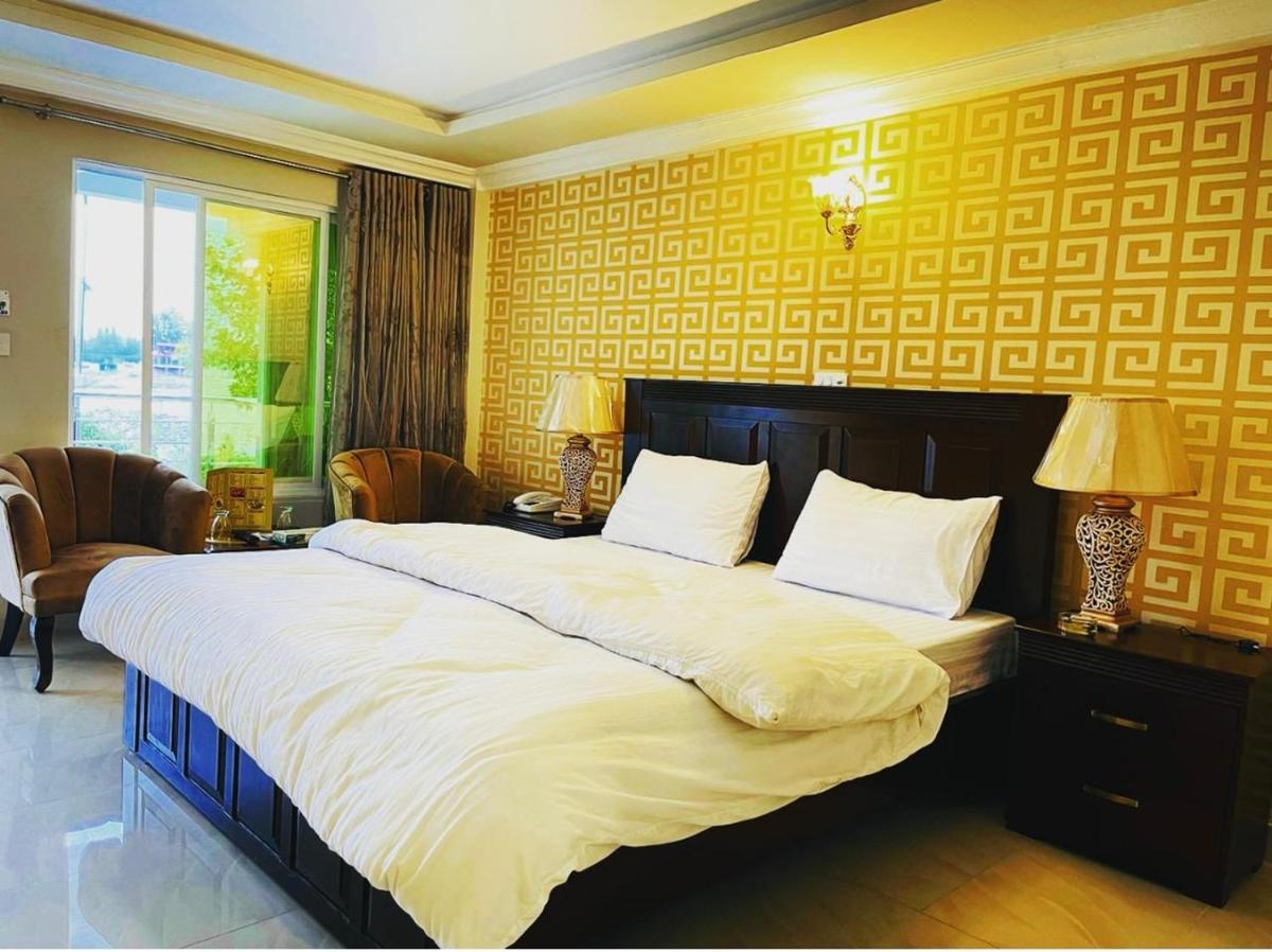 swat view hotel - Housity