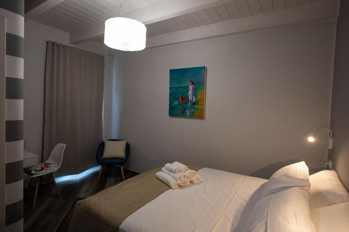 AL 54 Accommodation - Housity