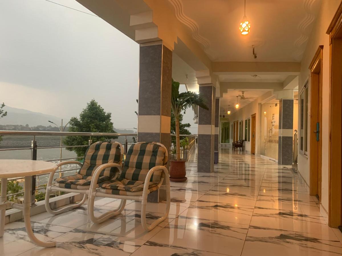 swat view hotel - Housity