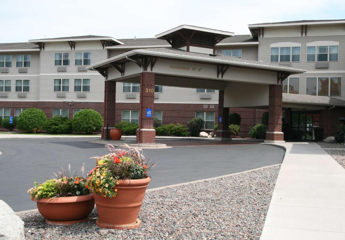 Hampton Inn Duluth-Canal Park - Housity