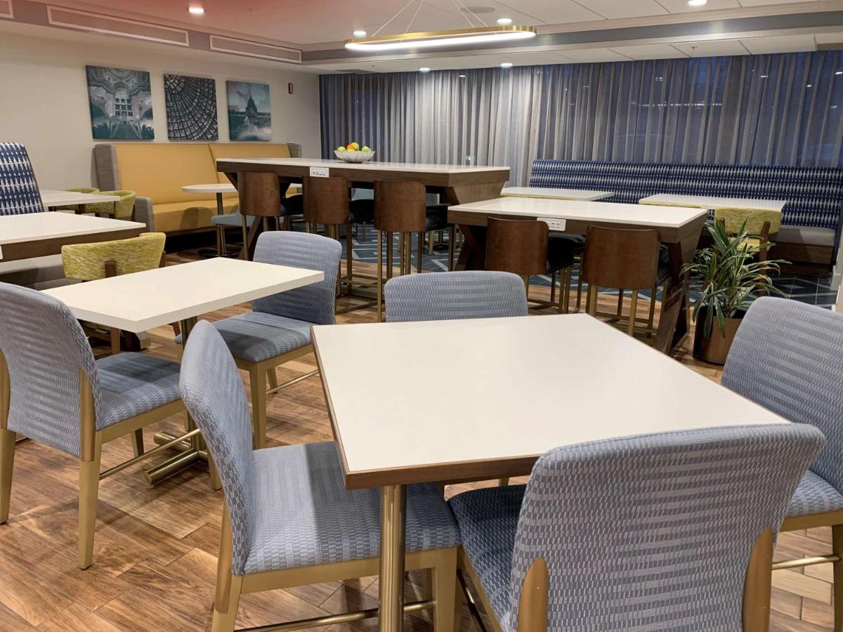Hampton Inn Harrisburg-East/Hershey - Housity