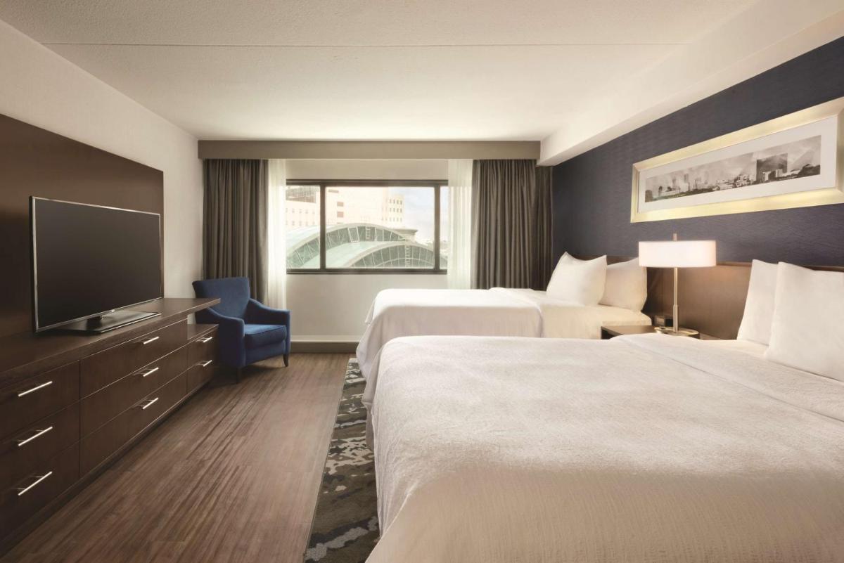 Embassy Suites by Hilton Indianapolis Downtown - Housity