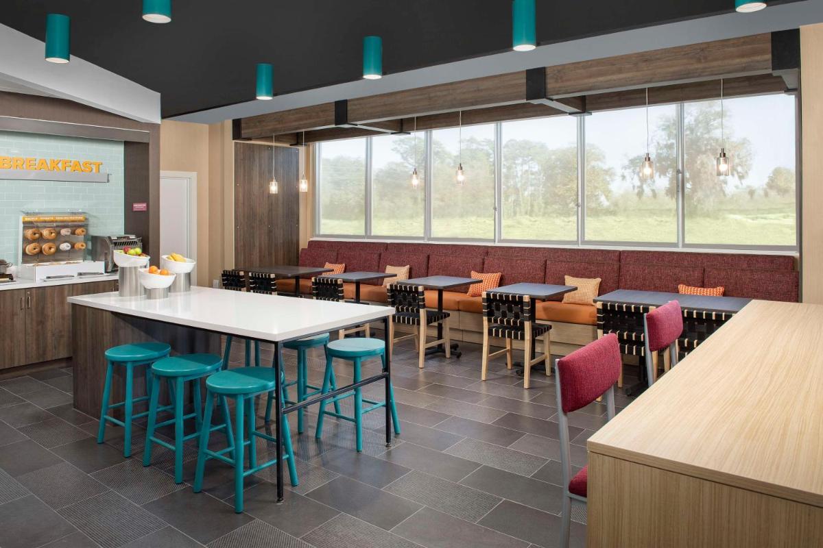 Tru by Hilton Beaufort, Sc - Housity