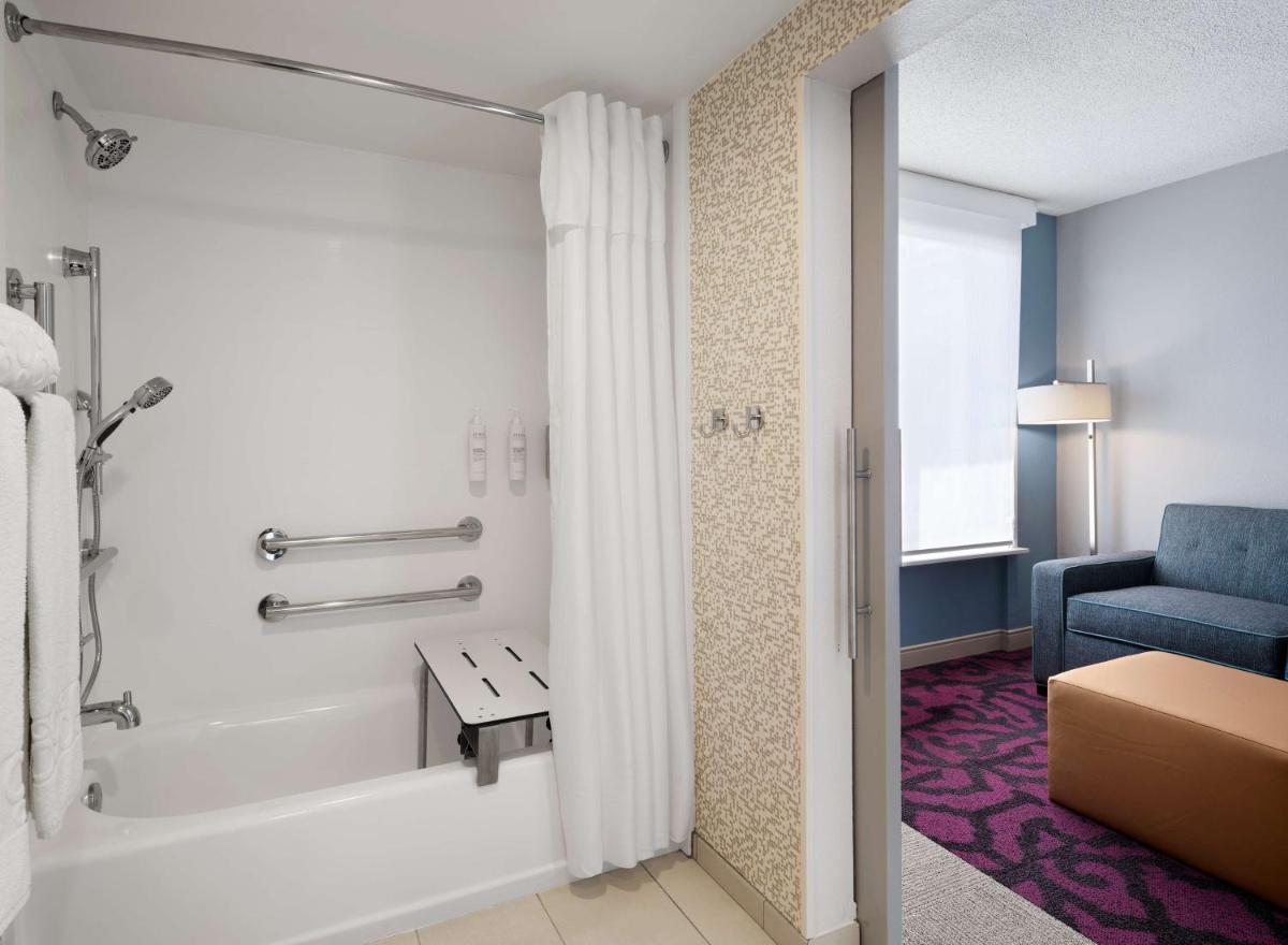 Home2 Suites by Hilton Indianapolis - Keystone Crossing - Housity