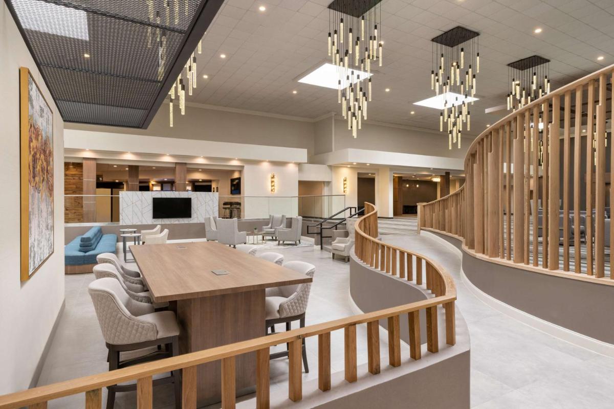 Doubletree By Hilton Fort Worth South - Housity