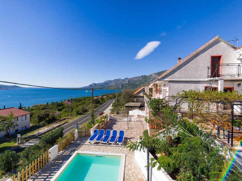 Holiday home in Jasenice 33303 - Housity
