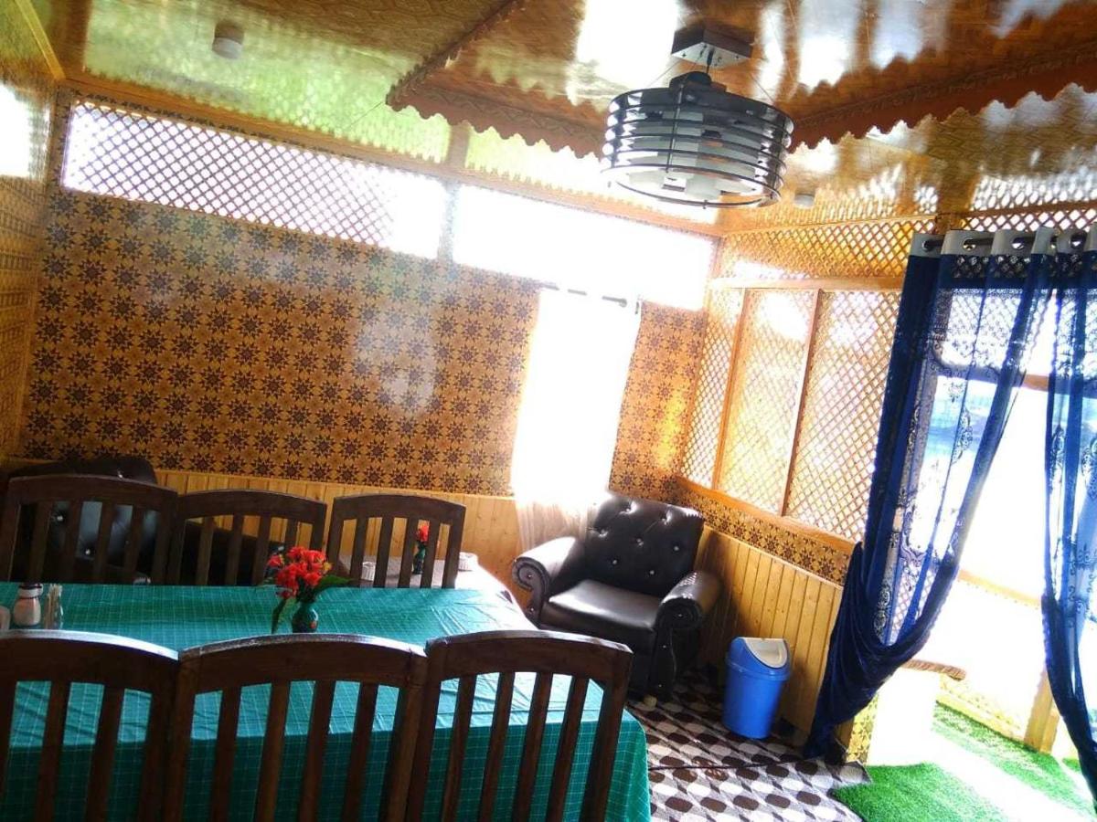 Hotel O New Rose Marry - Housity