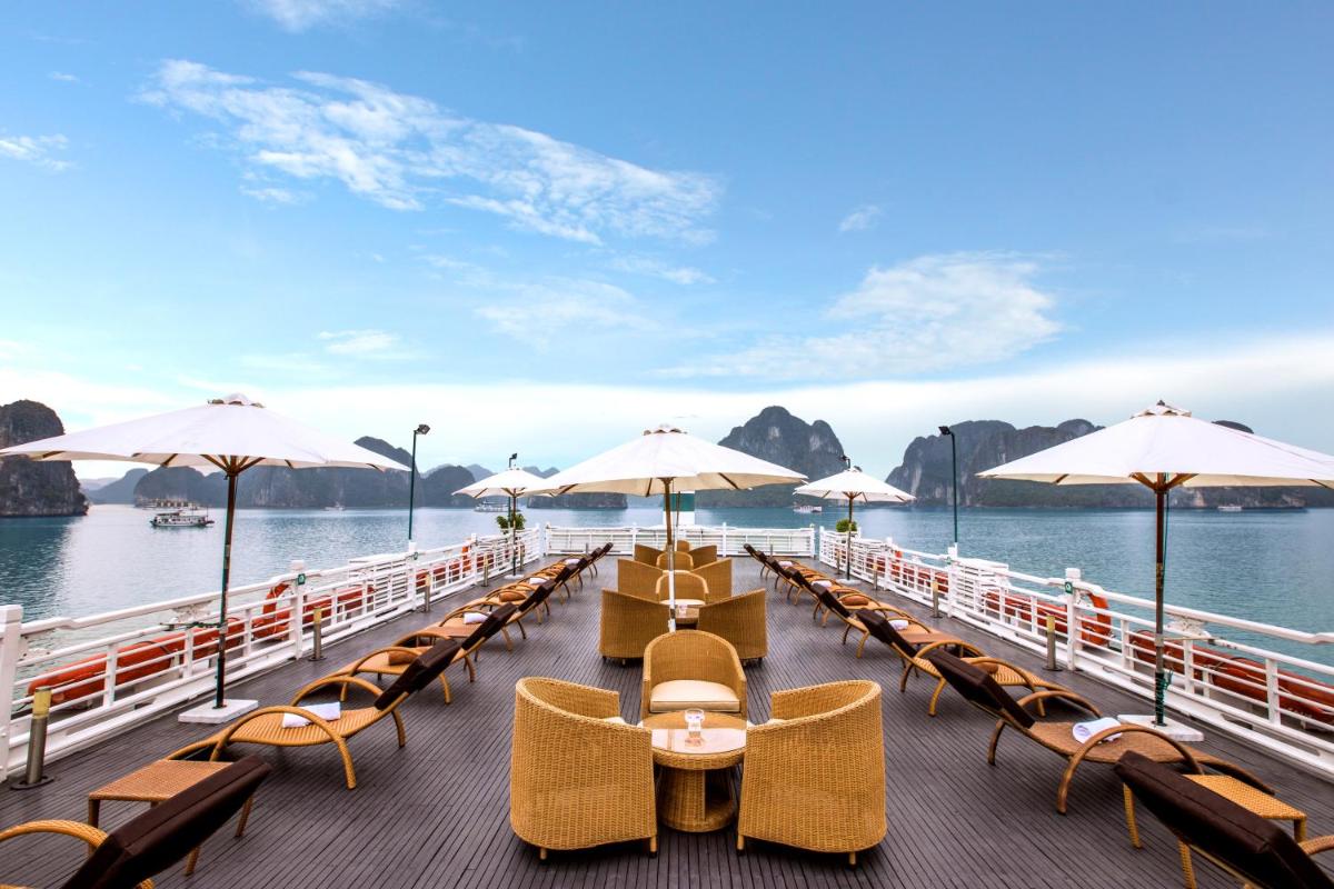 The Au Co Cruise - Managed by Bhaya Cruise - Housity