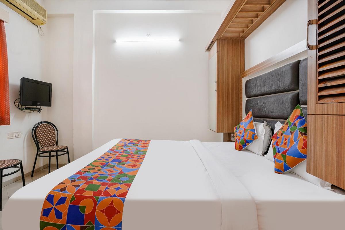 FabExpress Shanti Inn - Nr Vijay Mamta Theatre, Nashik Road - Housity