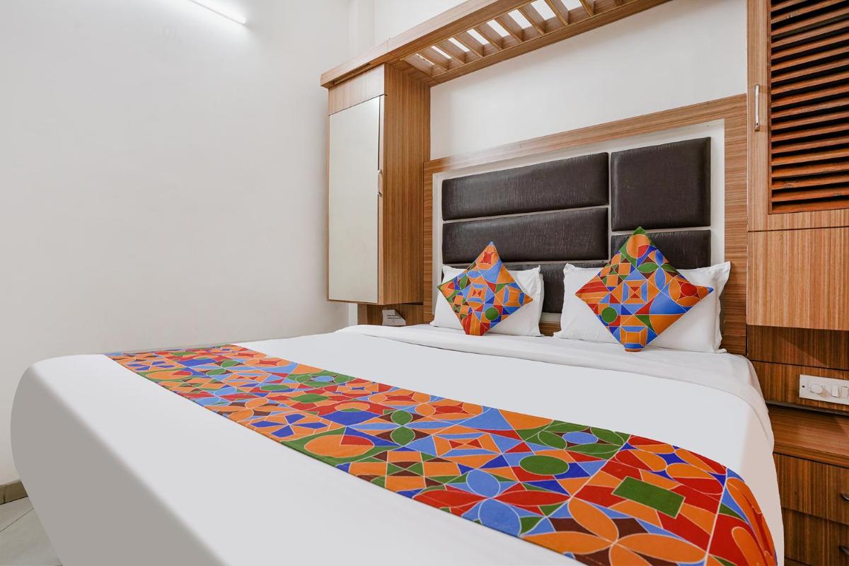 FabExpress Shanti Inn - Nr Vijay Mamta Theatre, Nashik Road - Housity