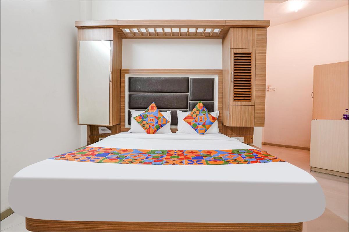 FabExpress Shanti Inn - Nr Vijay Mamta Theatre, Nashik Road - Housity