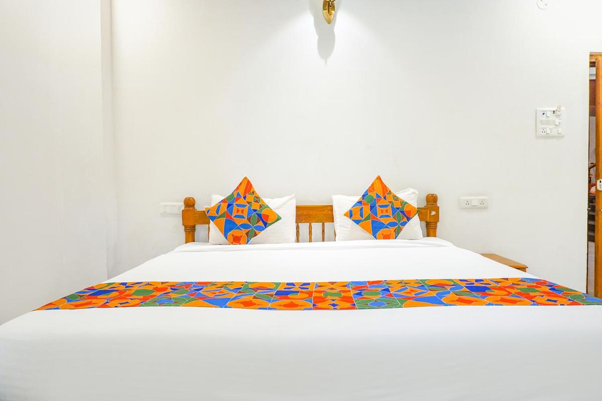 FabHotel Highland Park - Housity