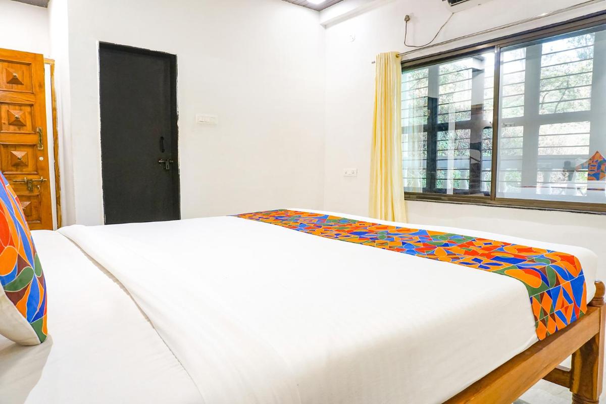 FabHotel Highland Park - Housity