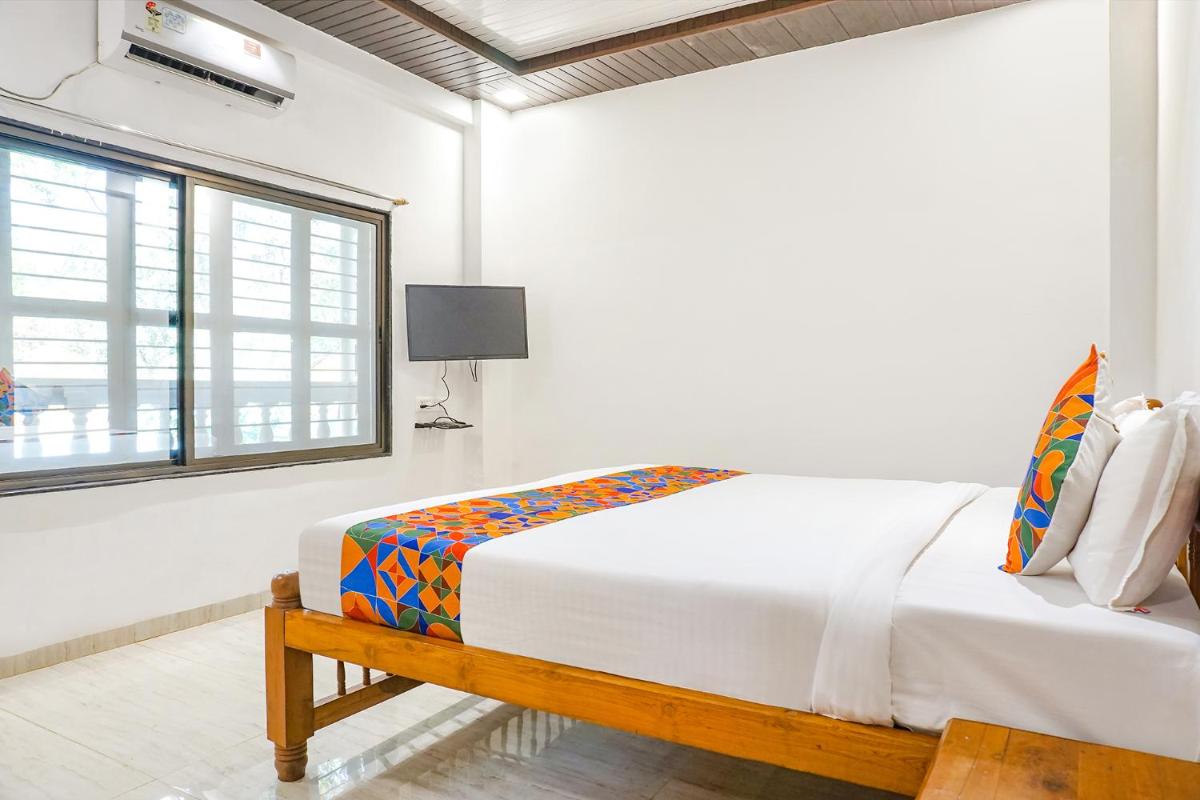 FabHotel Highland Park - Housity