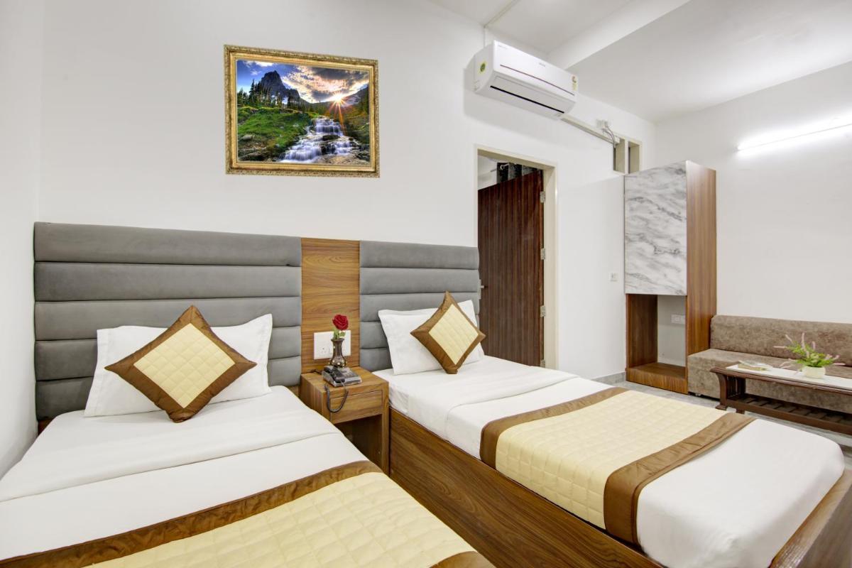 Hotel S b Inn - Near New Delhi Railway Station Paharganj - Hizvo
