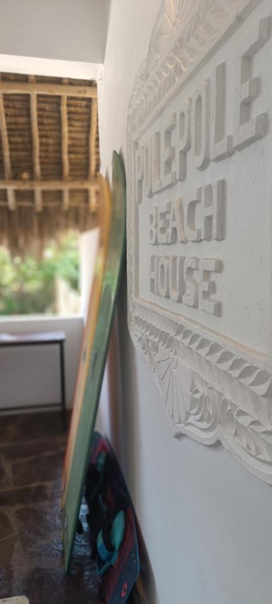 Pole Pole Beach House - Housity