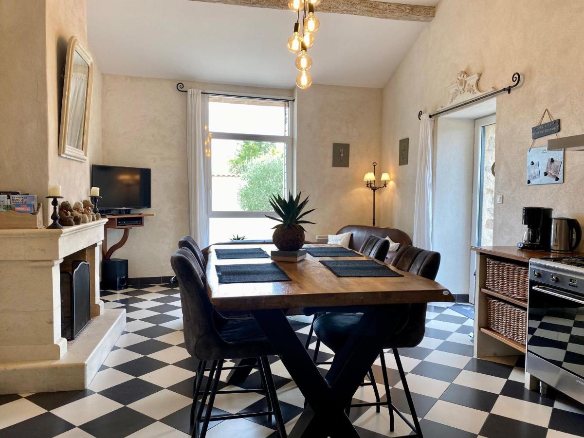 Gîte de charme avec piscine chauffée et WiFi - 2 chambres - FR-1-306-803 - Housity