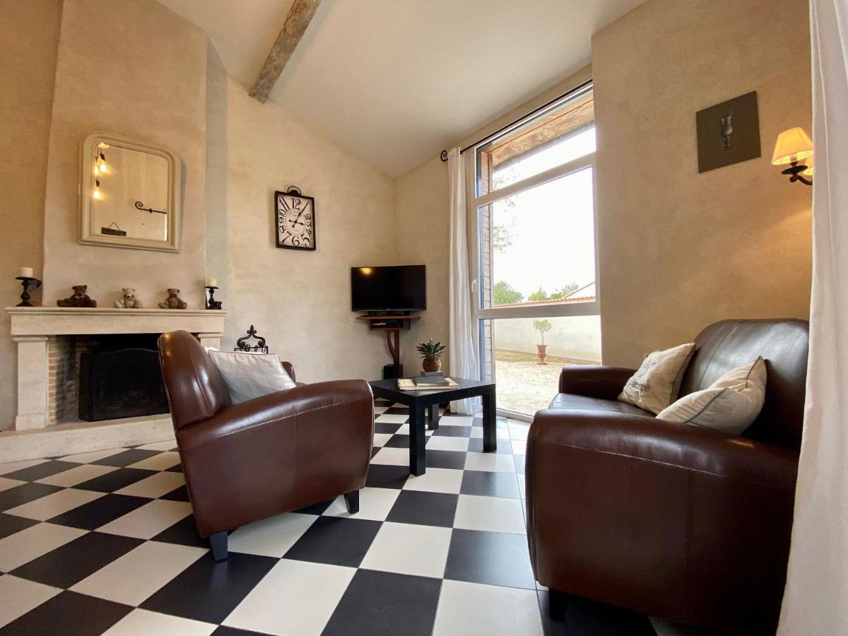 Gîte de charme avec piscine chauffée et WiFi - 2 chambres - FR-1-306-803 - Housity