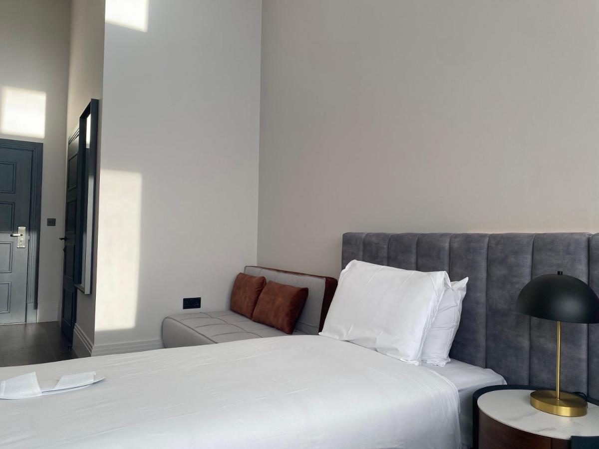 Vive Hotel - Housity