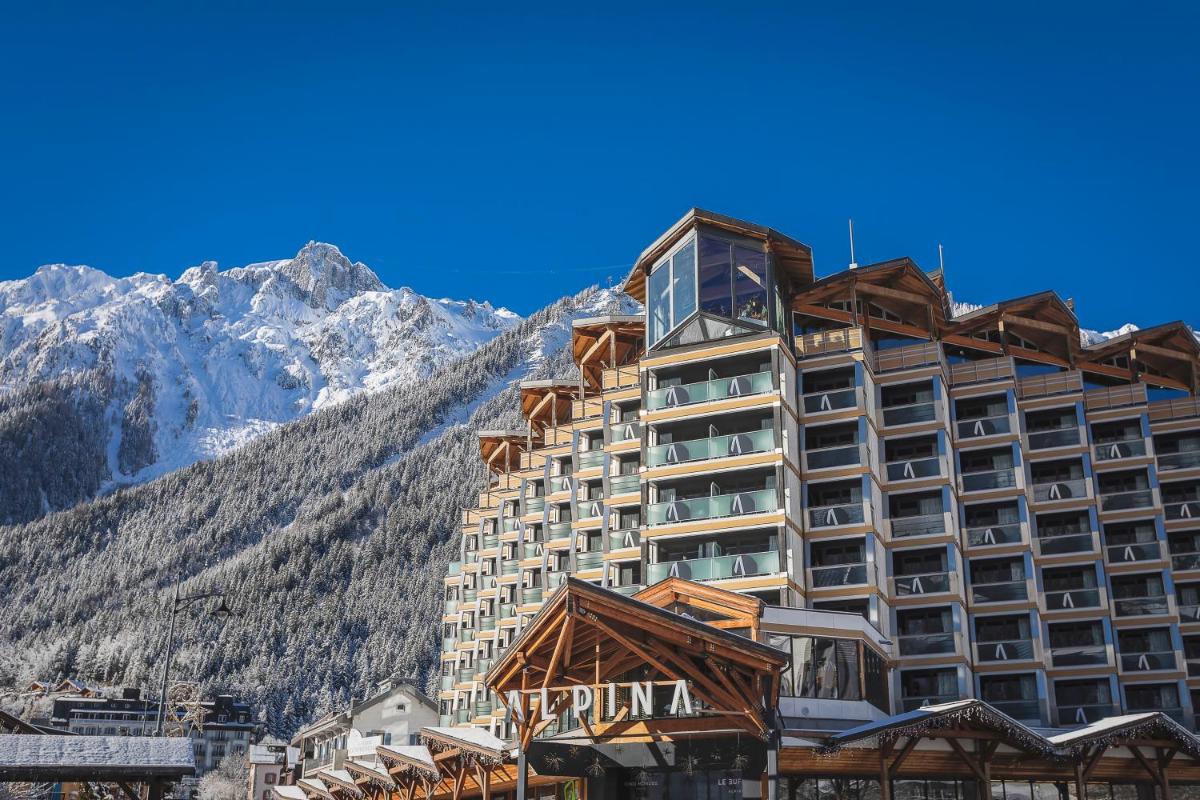 Vue générale sur la montagne ou vue sur la montagne depuis l'hôtel