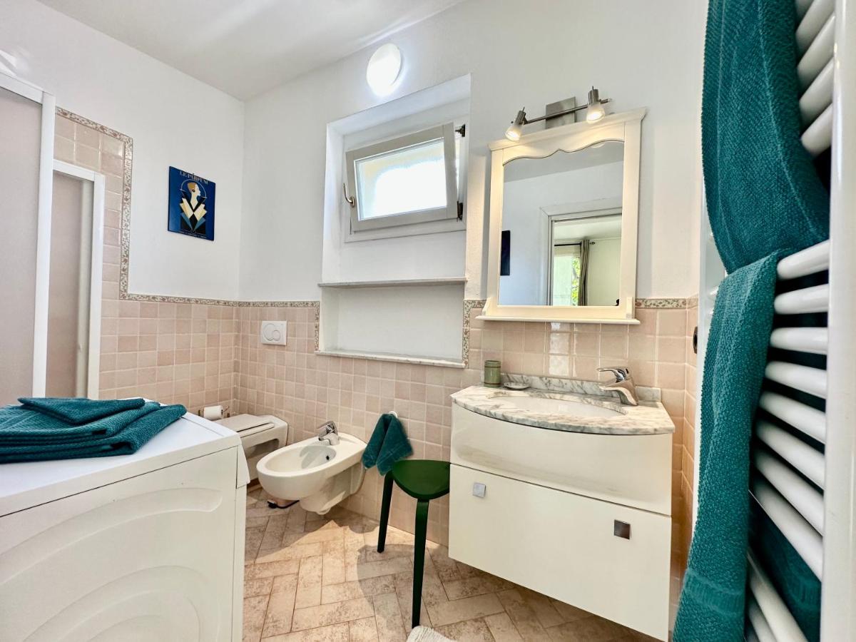Villa Angelina Holiday Homes I Casa UG I 5 minuti a piedi dal mare I Giardino I Parcheggio privato - Housity