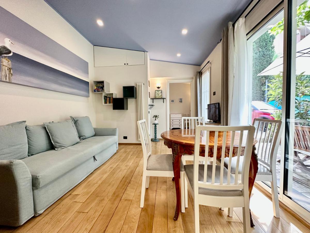 Villa Angelina Holiday Homes I Casa UG I 5 minuti a piedi dal mare I Giardino I Parcheggio privato - Housity