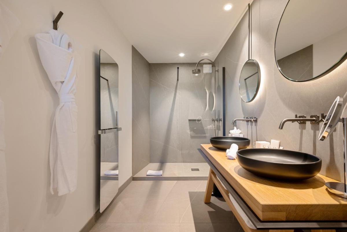Salle de bains dans l'établissement Château de la Gaude