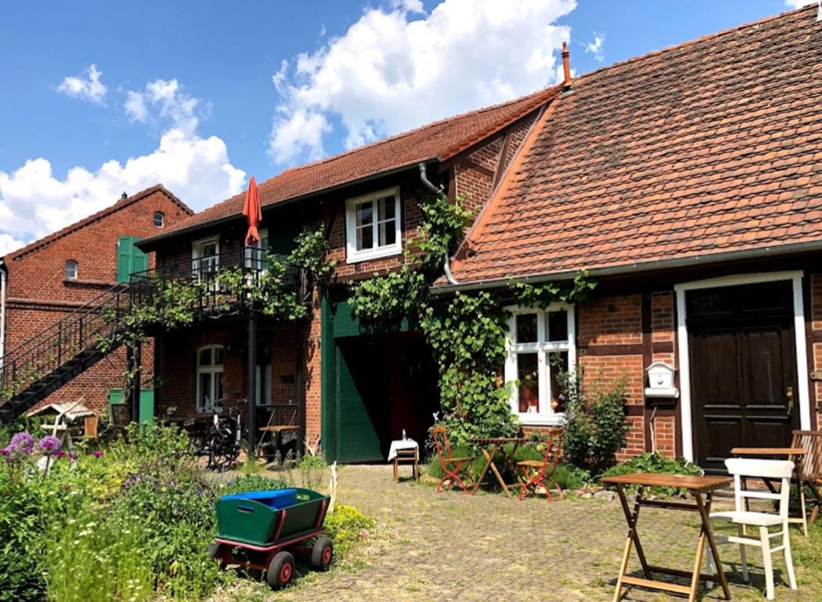 Ferienwohnung ,,Zur Alten Mühle'' im Storchendorf Rühstädt - Housity