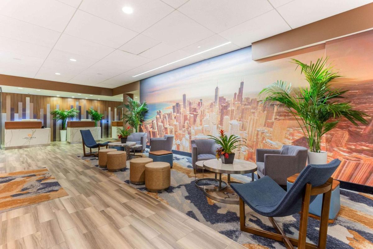 La Quinta by Wyndham Chicago Downtown - Housity