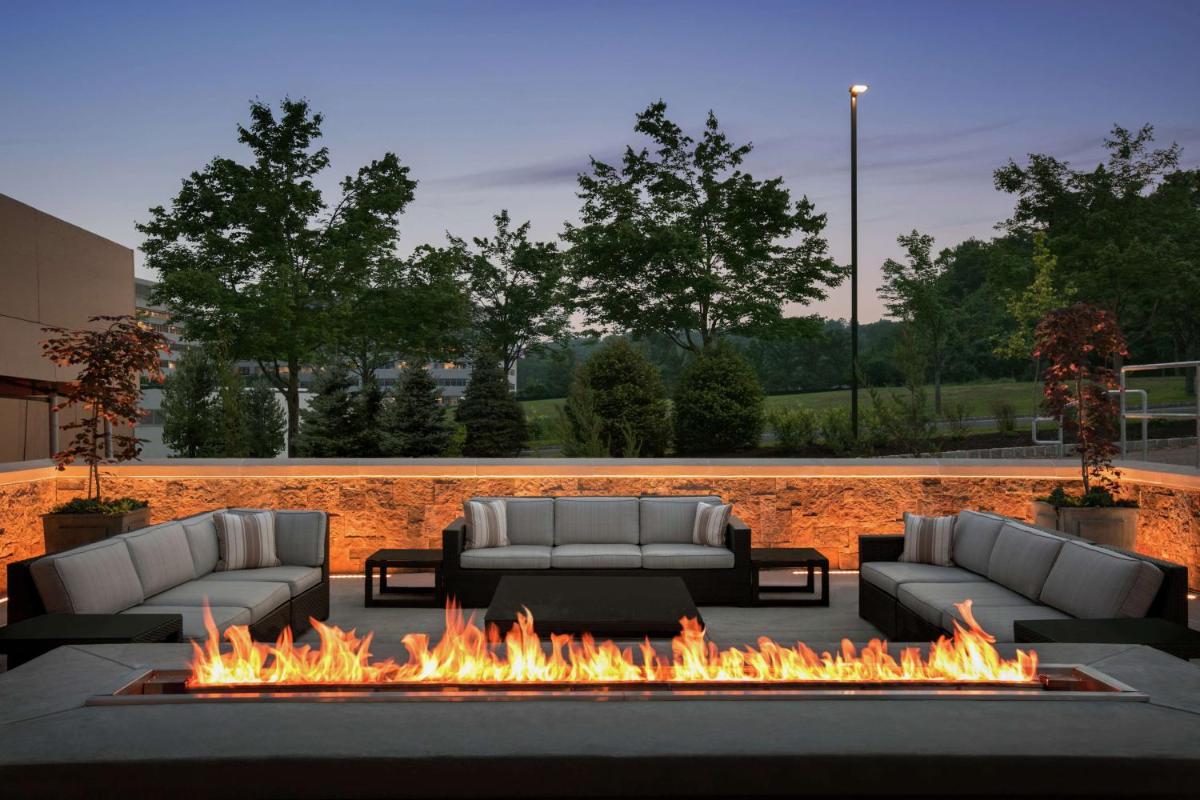 Embassy Suites By Hilton Berkeley Heights - Housity