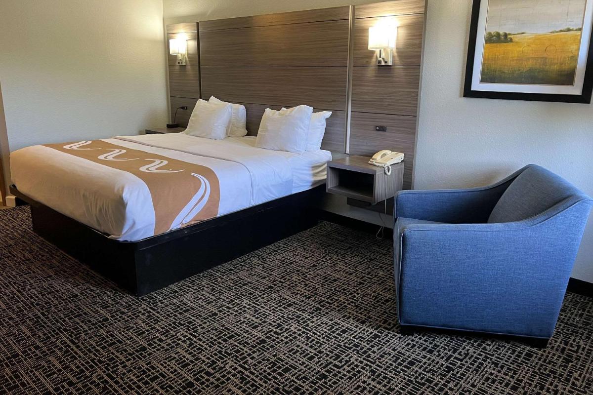 Quality Inn & Suites Red Wing - Housity