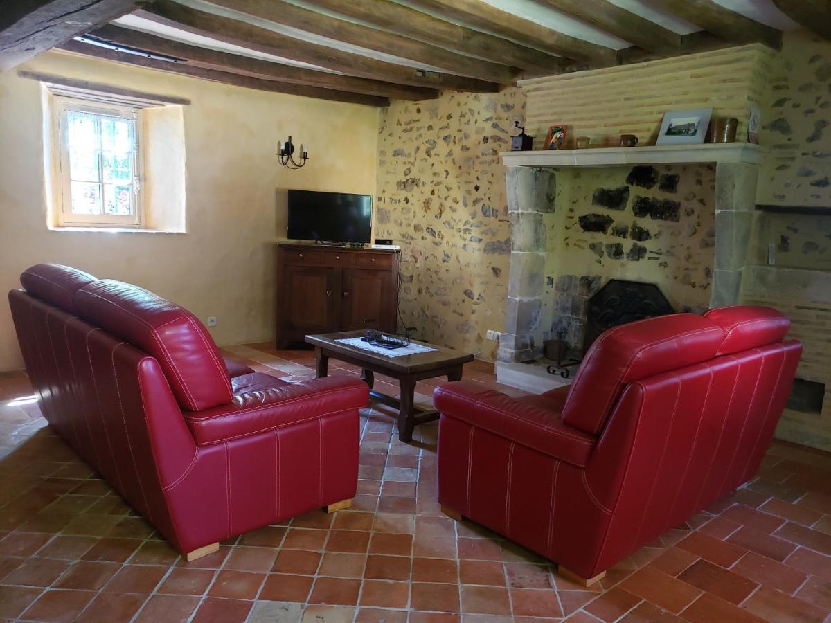 Charmante maison paysanne rénovée avec grand terrain, proche de la rivière et du village médiéval - FR-1-410-162 - Housity