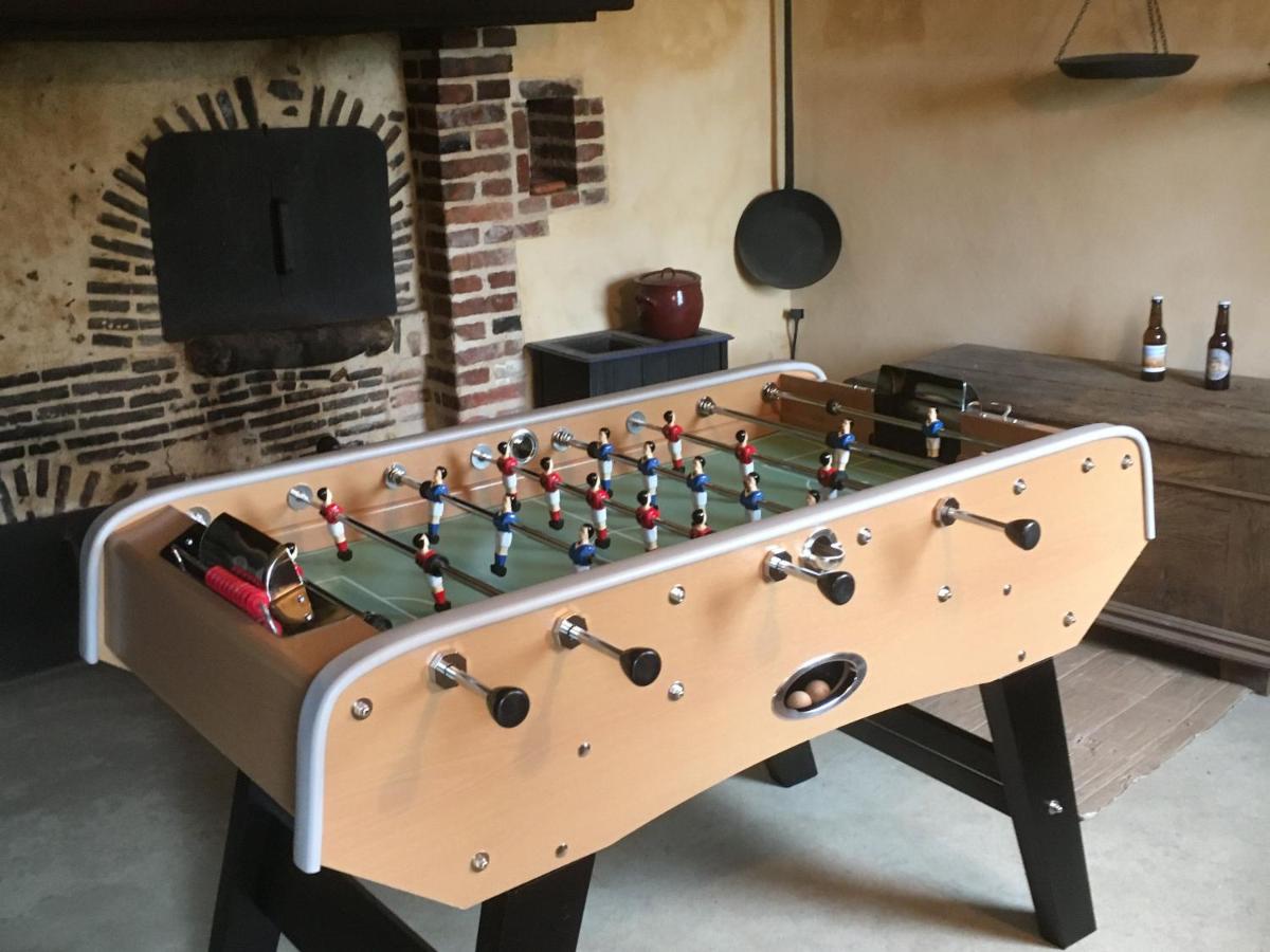 Charme du XVIIe avec grand terrain clos, dépendances restaurées, jardin, garage fermé et équipements divers - FR-1-410-157 - Housity