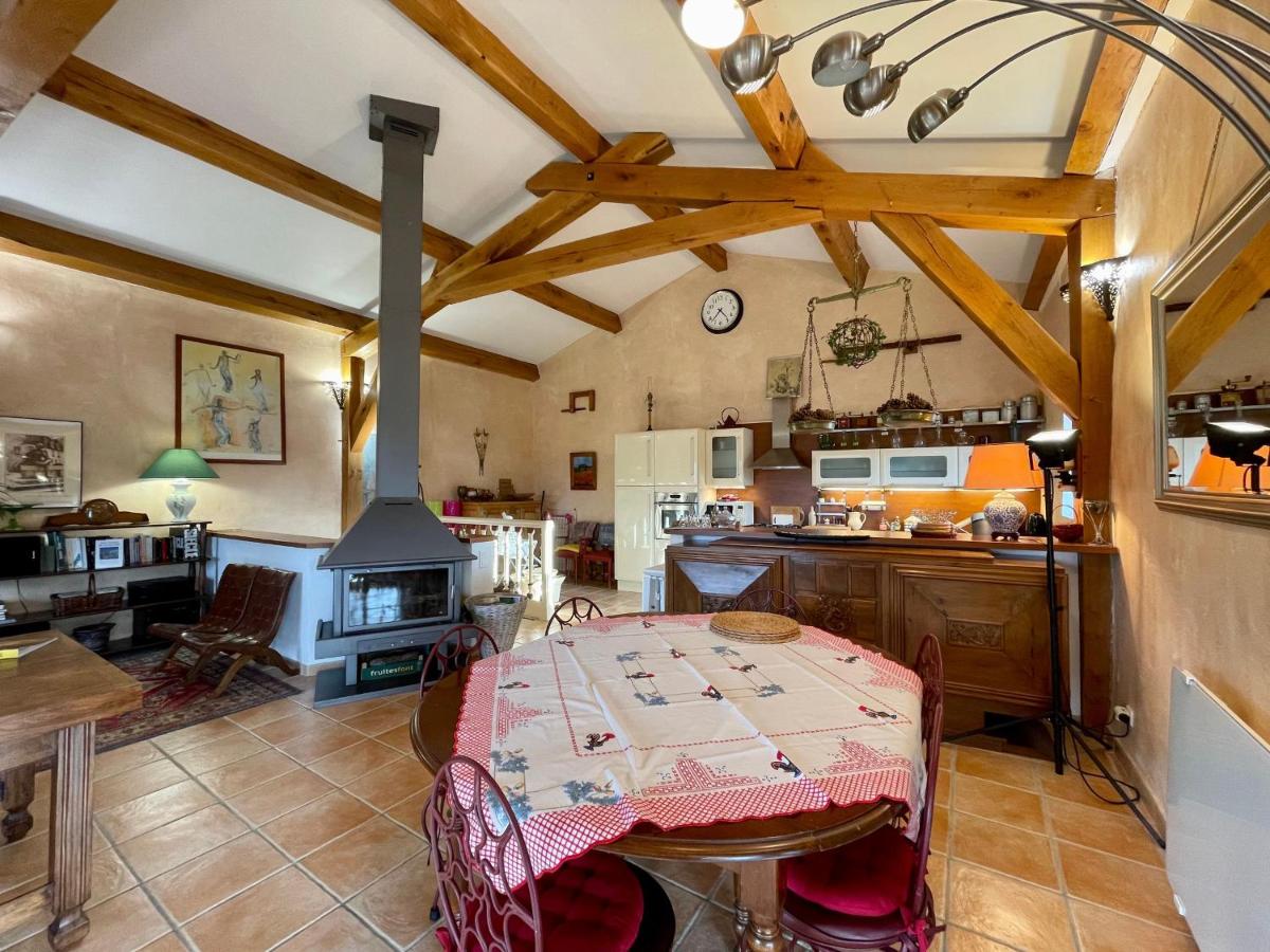 Gîte familial avec terrasse panoramique et cheminée, idéal pour randonnées près de Retournac - FR-1-582-355 - Housity