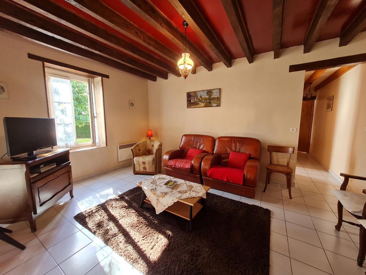 Gîte indépendant avec cour fermée à 1km du village - FR-1-590-177 - Housity