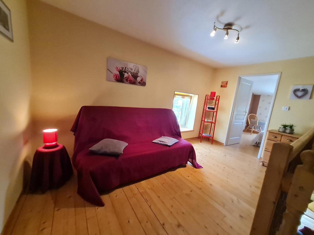 Gîte accueillant avec espace vert privatif, proche Gérardmer, idéal familles et entreprises - FR-1-589-12 - Housity