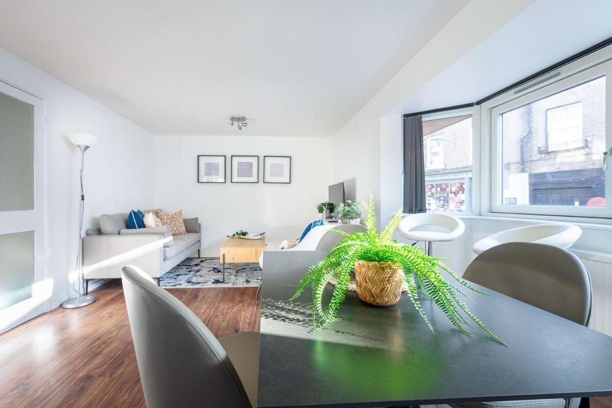 City Center,2 Bedroom Apartment with Parking - Housity