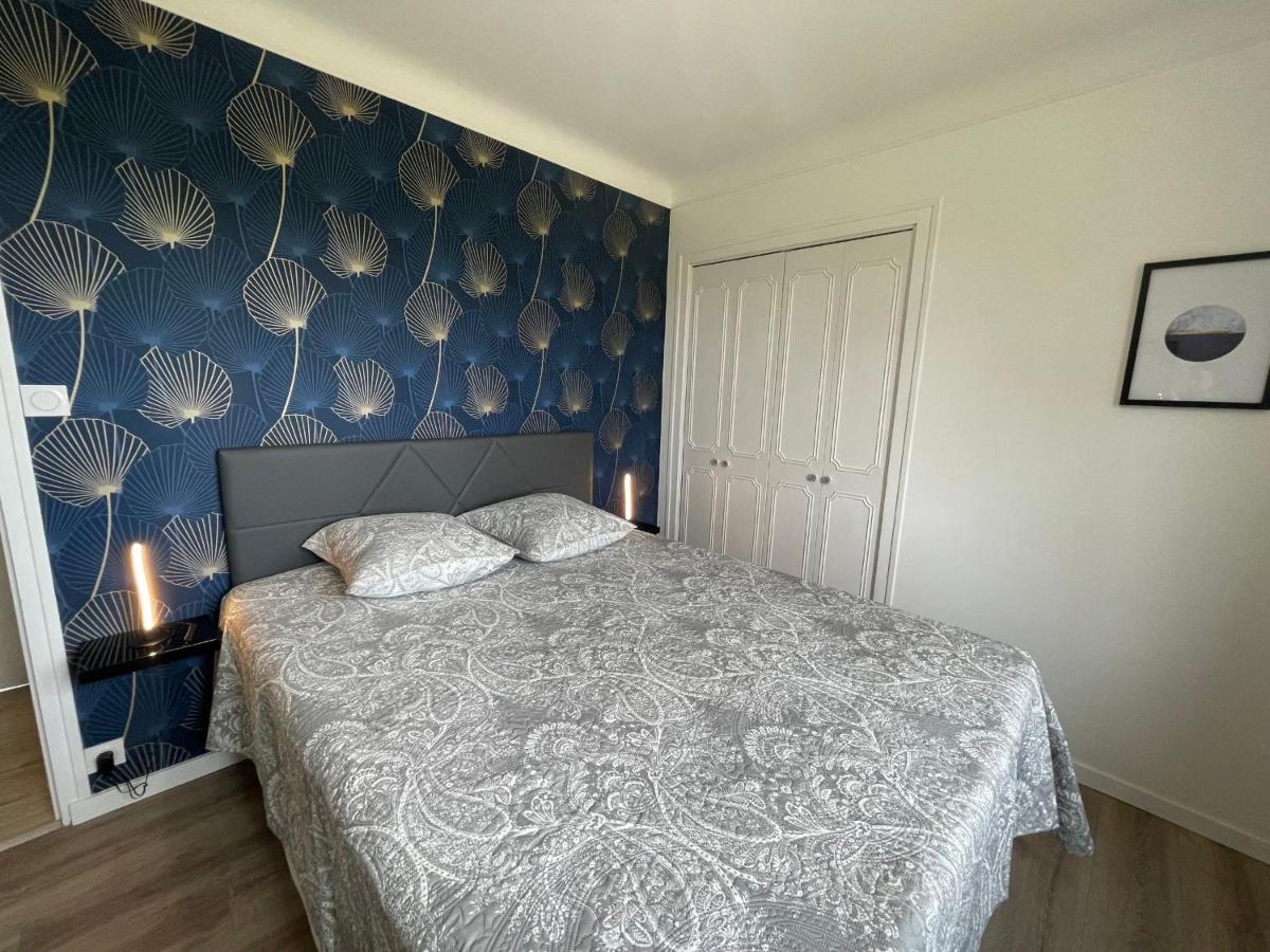 Maison contemporaine rénovée avec étang privé et terrasse, proche plage - 3 chambres, wifi inclus - FR-1-426-517 - Housity