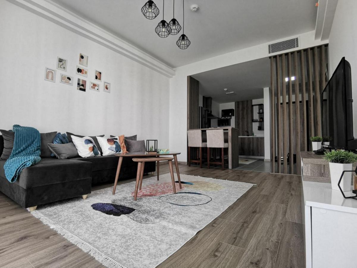 Oak Sky Apartment Spa & Fitness - Housity