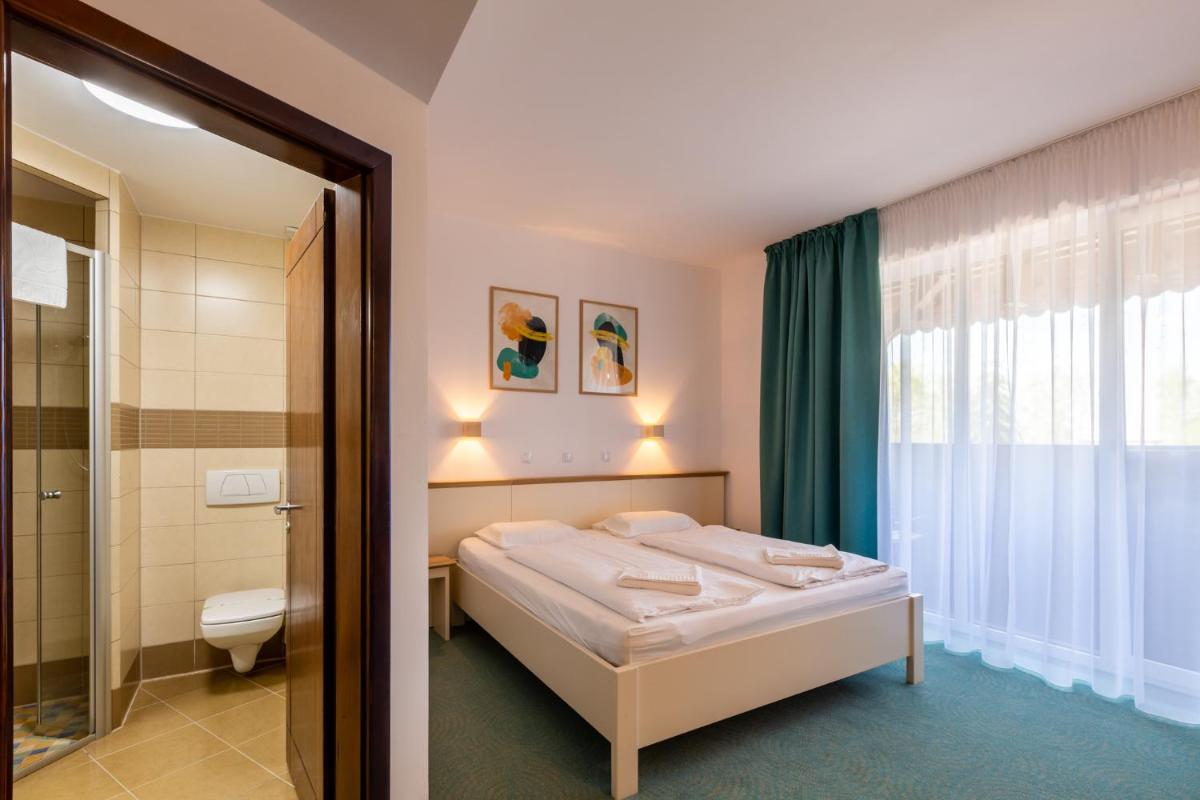 Complex Pastravaria Albota - Housity