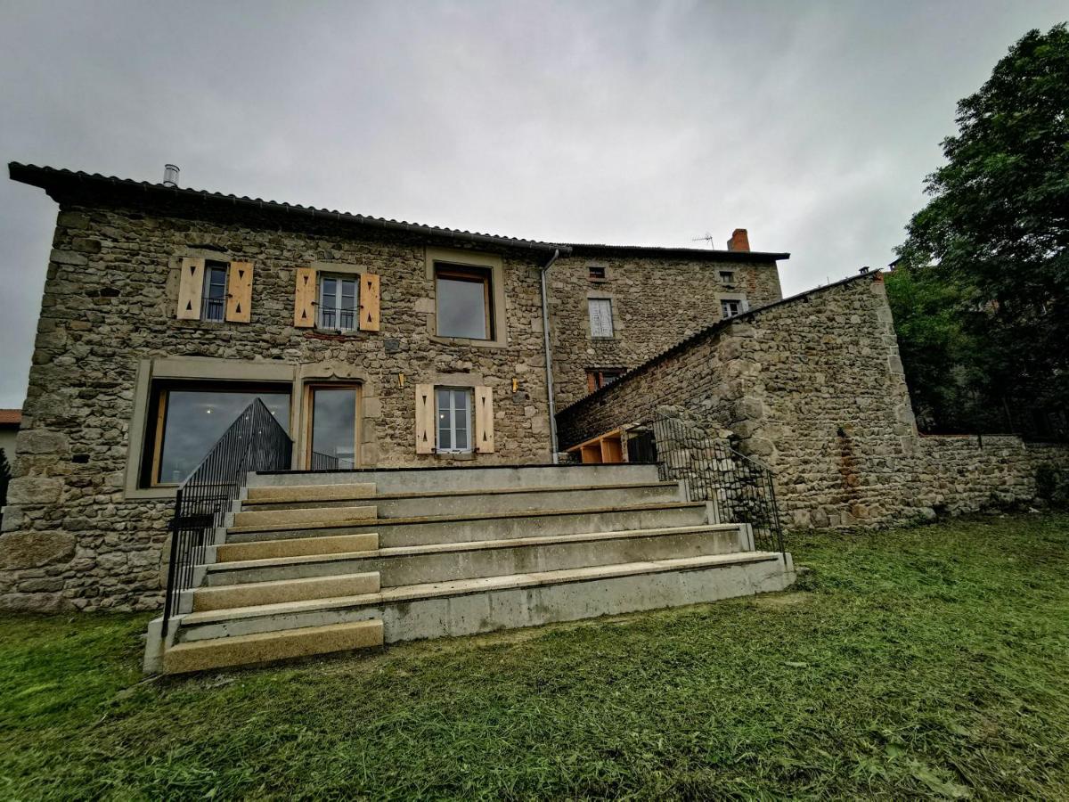 Gîte de Charme en Forêt: Nature, Confort, et Intimité Proche de Lyon et Clermont-Ferrand - FR-1-582-356 - Housity