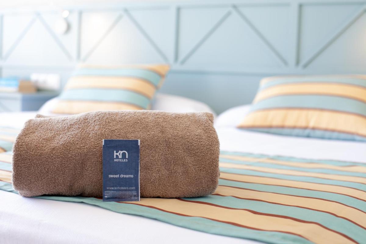 Cama o camas de una habitación en Kn Hotel Matas Blancas - Solo Adultos
